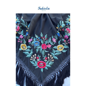 Mantoncillo Fabiola1987 Colección Jardín fondo negro bordado en colores