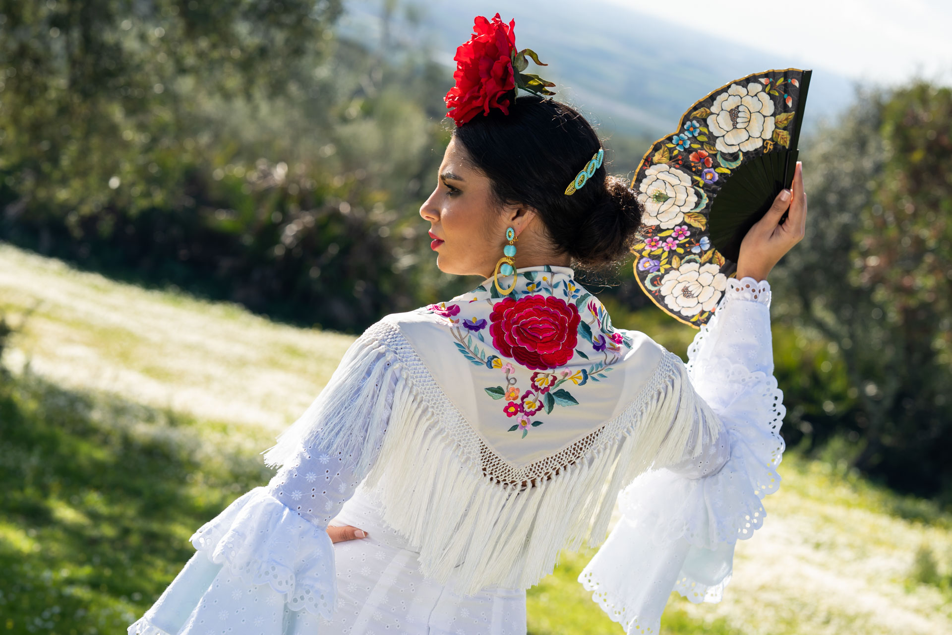 Mantoncillo Fabiola1987 Colección Rosas fondo marfil bordado en colores - Imagen 5