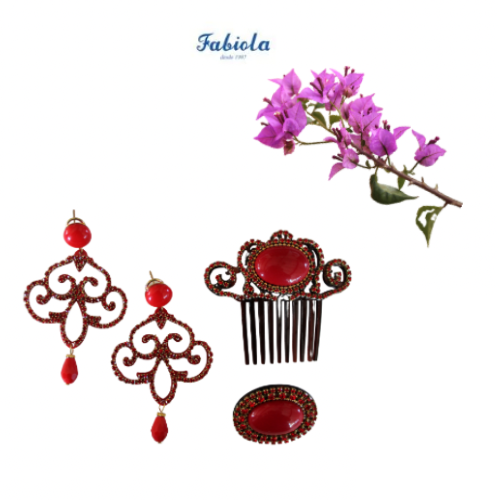 Conjunto de Pendientes largos, Peinecillo y Broche de metal dorado y metacrilato con cristalitos brillantes en color rojo de Colección Mis Buganvillas. - Imagen 5